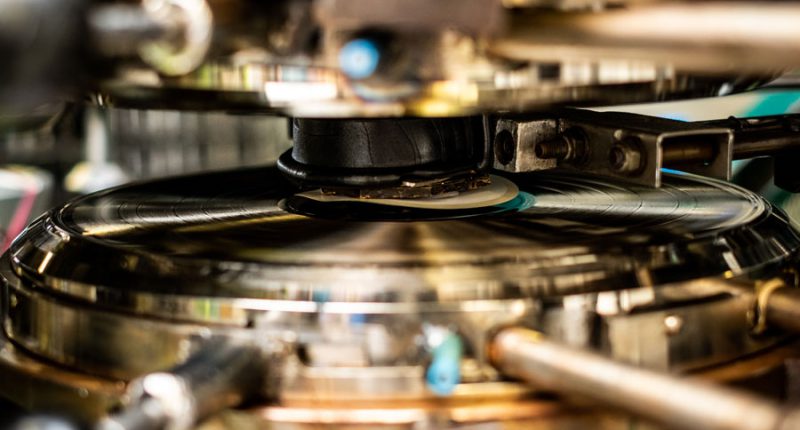 h-Pallas-Pressmaschine